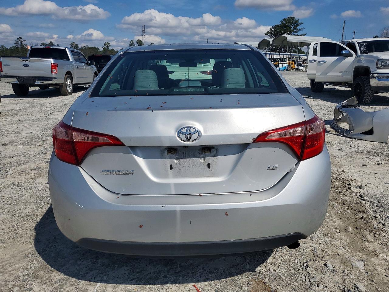 2017 TOYOTA COROLLA L photo 6