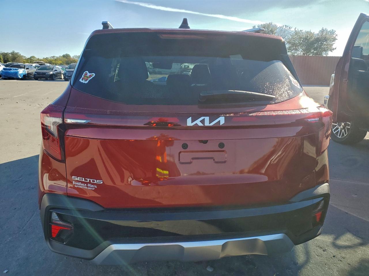 2025 KIA SELTOS S photo 6