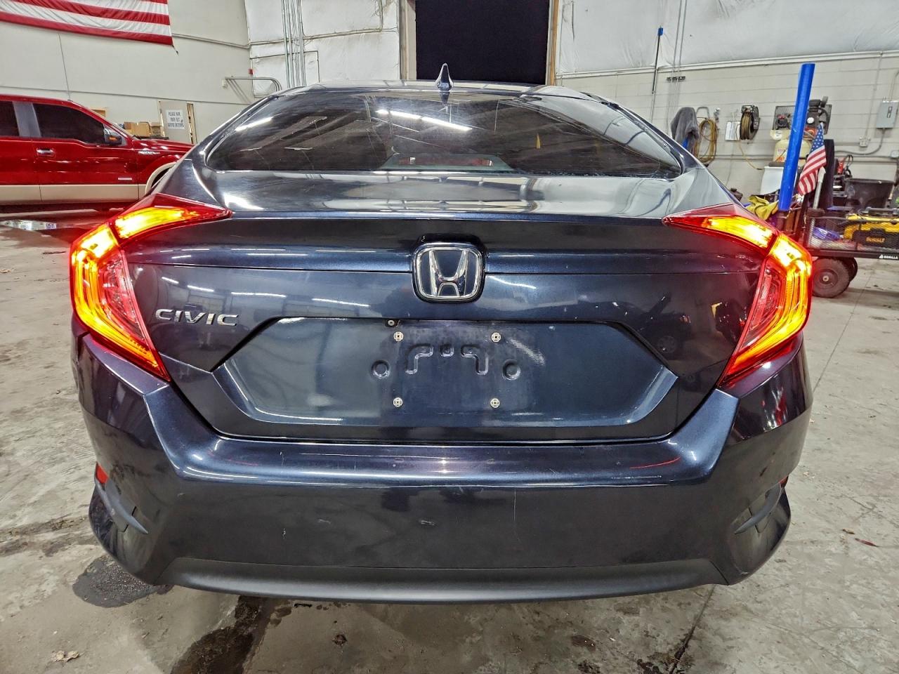 2017 HONDA CIVIC EX photo 6