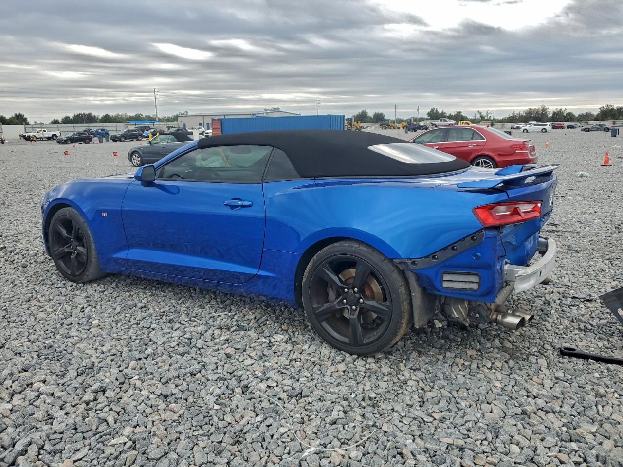 2017 CHEVROLET CAMARO SS photo 2