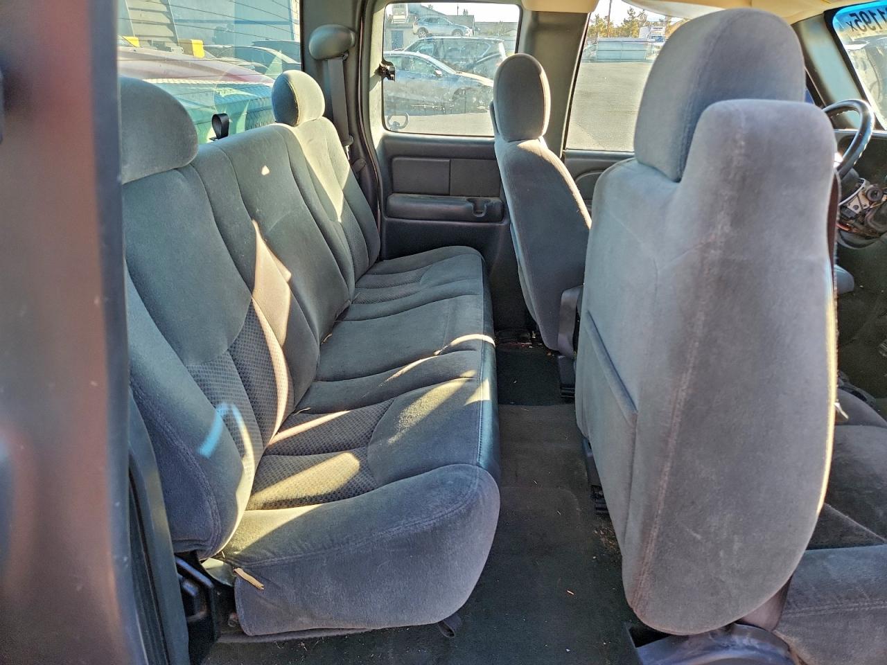 2004 CHEVROLET SILVERADO C1500 photo 10