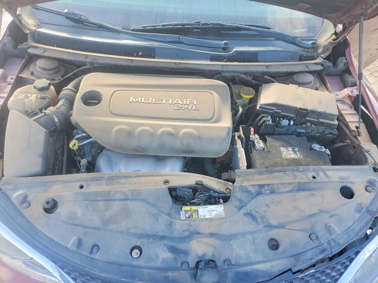 2016 CHRYSLER 200 photo 11