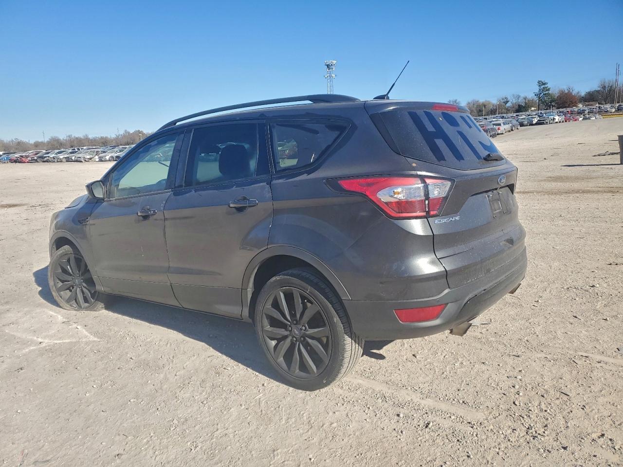 2017 FORD ESCAPE SE photo 2
