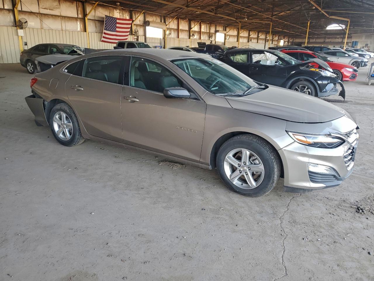 2023 CHEVROLET MALIBU LS photo 4