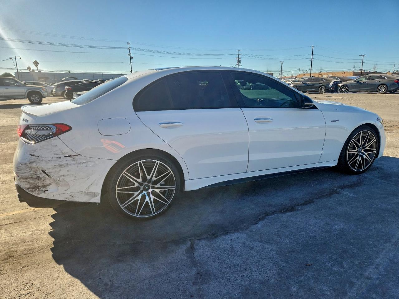 2025 MERCEDES-BENZ C 43 AMG photo 3