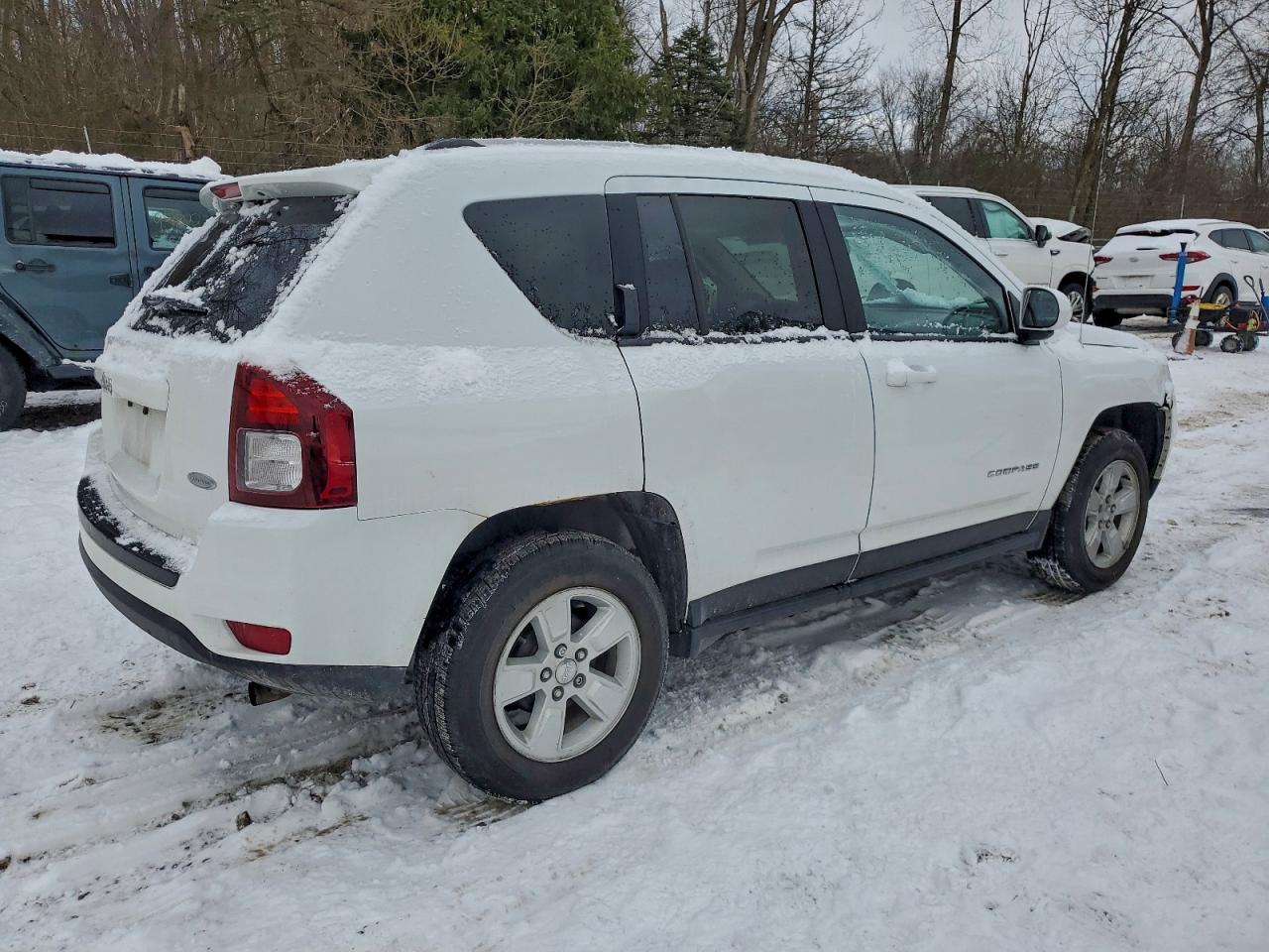 2016 JEEP COMPASS LATITUDE photo 3