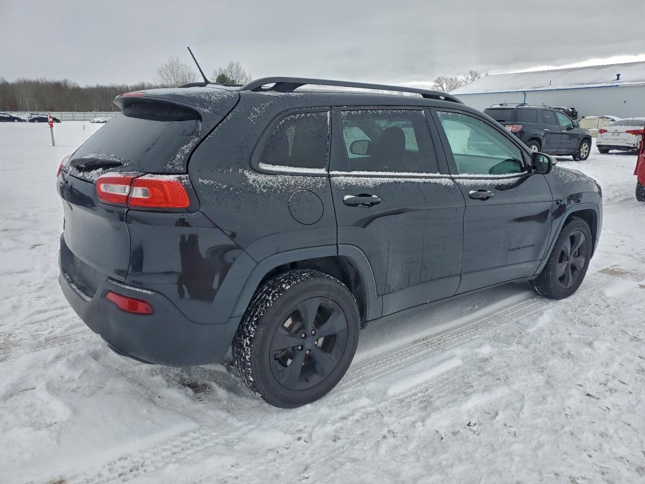 2016 JEEP CHEROKEE LATITUDE photo 5