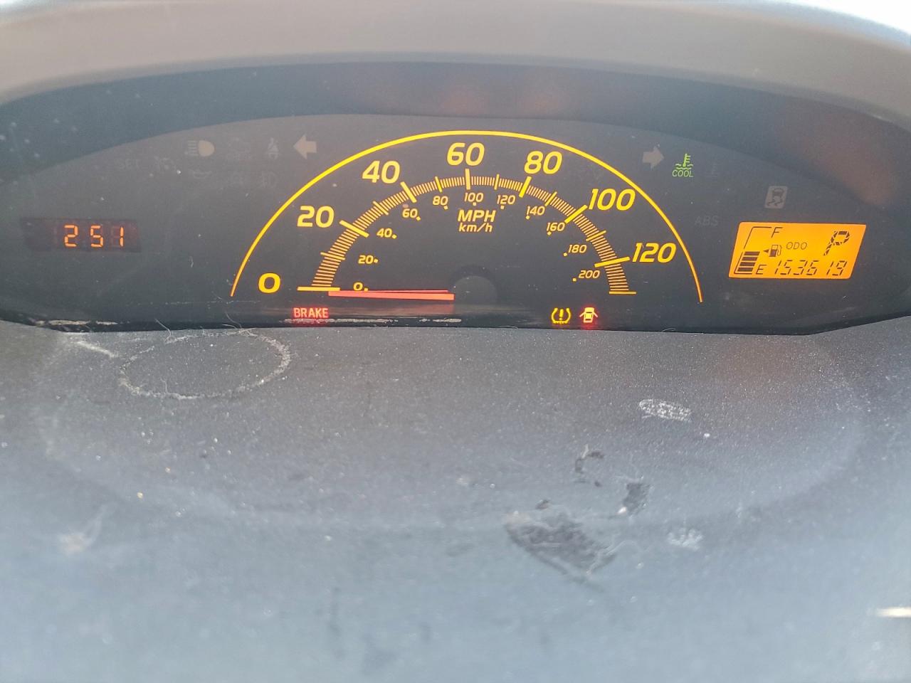 2010 TOYOTA YARIS photo 9