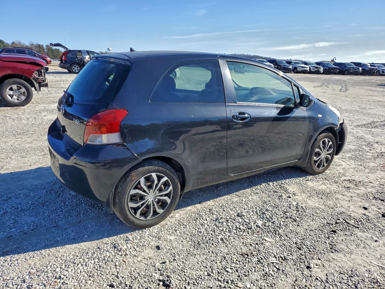 2010 TOYOTA YARIS photo 3