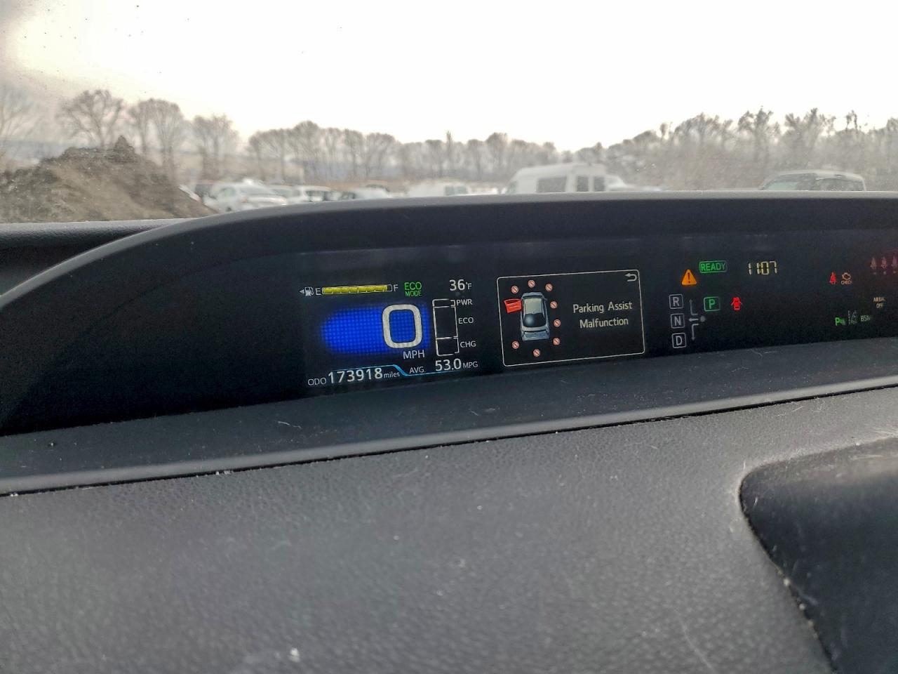 2017 TOYOTA PRIUS photo 9