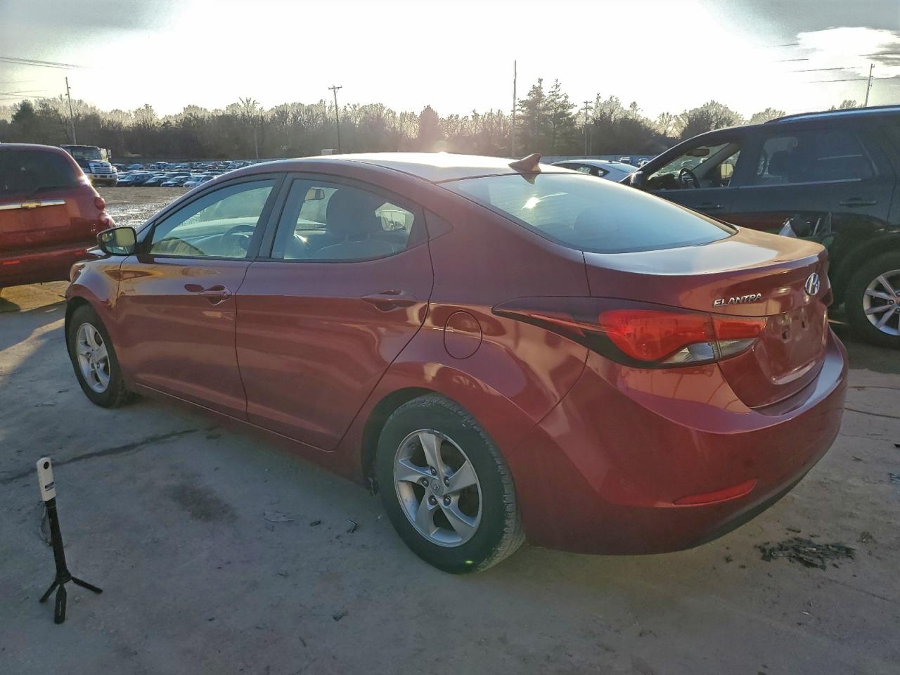 2015 HYUNDAI ELANTRA SE photo 2