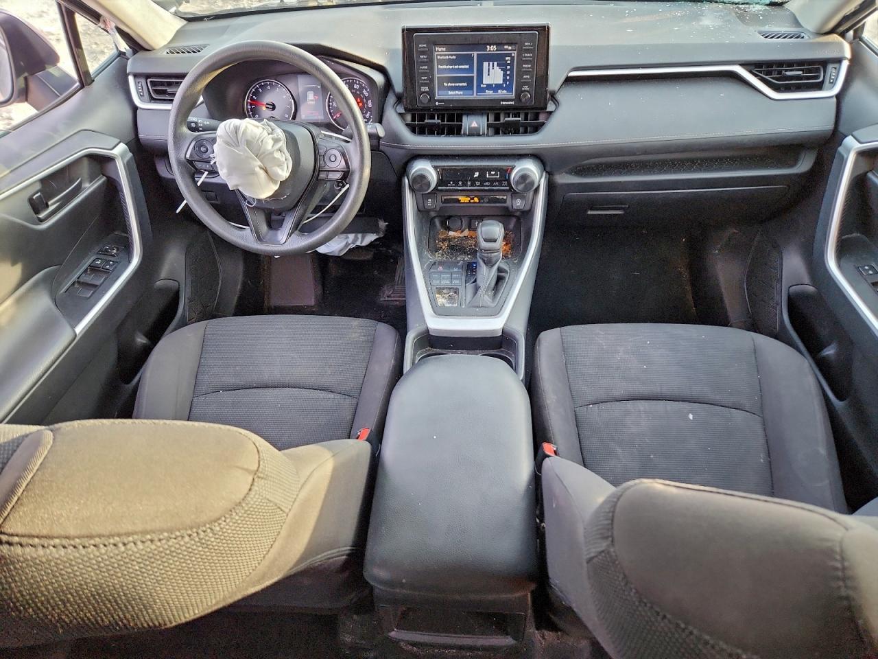2021 TOYOTA RAV4 LE photo 8