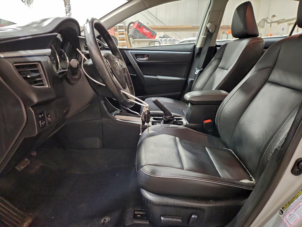 2014 TOYOTA COROLLA L photo 7
