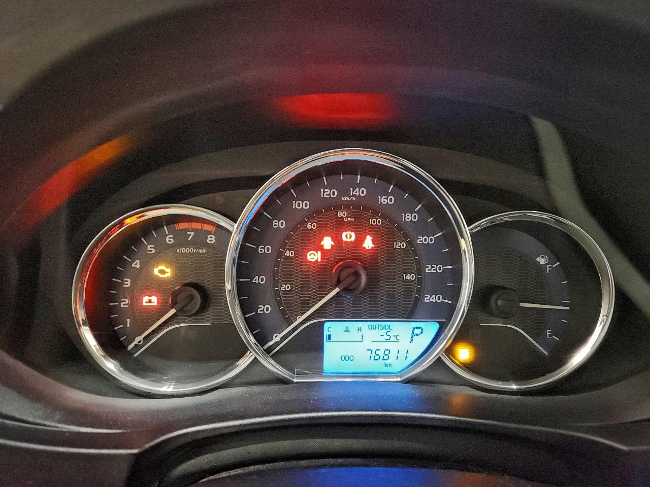 2014 TOYOTA COROLLA L photo 9