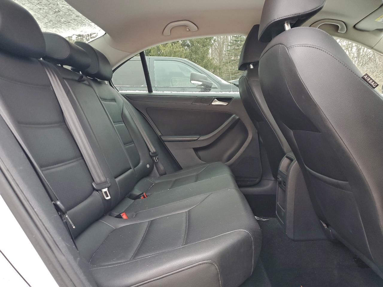 2014 VOLKSWAGEN JETTA SE photo 10