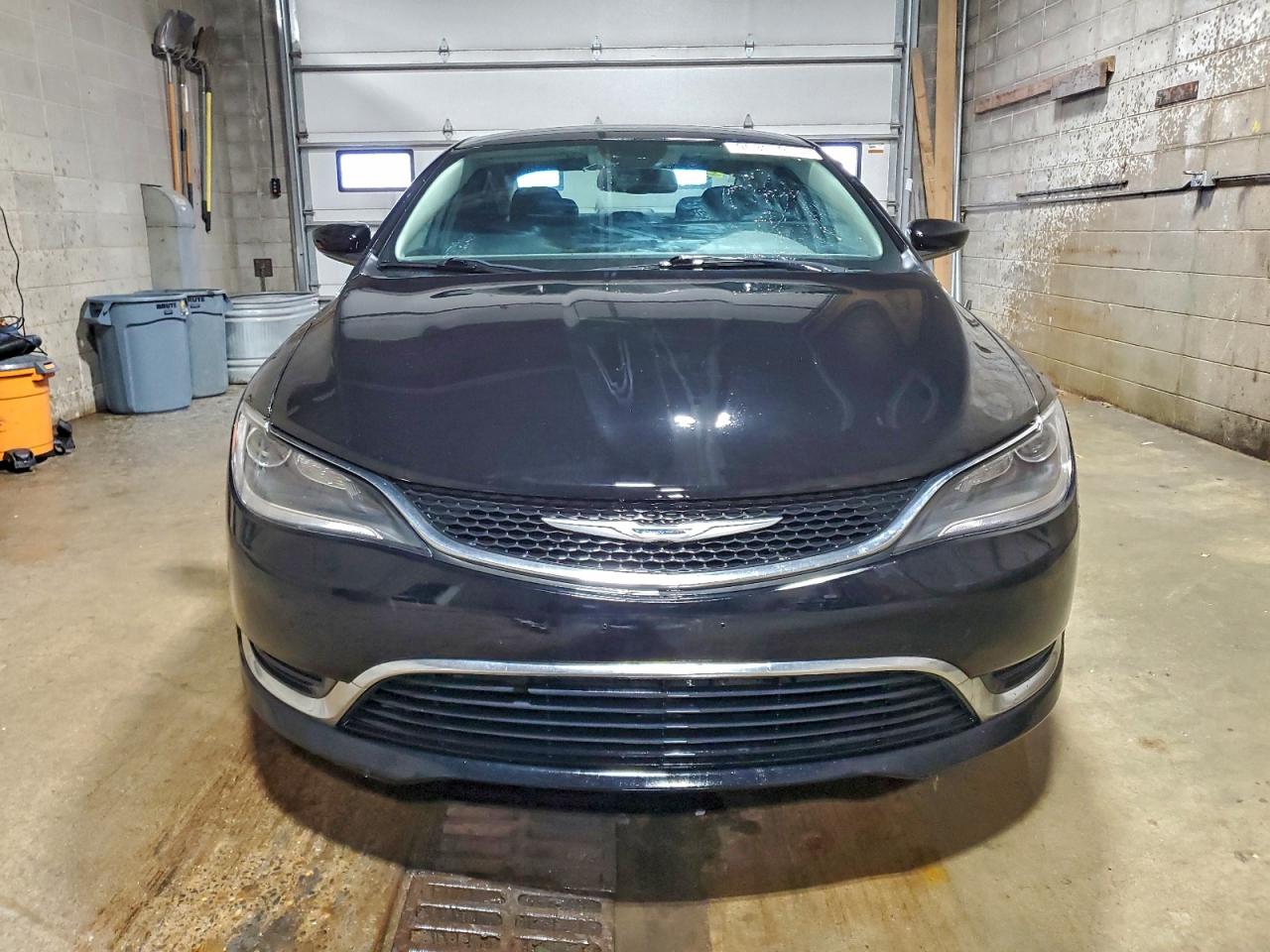 2015 CHRYSLER 200 LIMITED photo 5