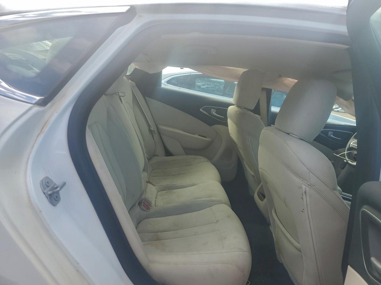 2015 CHRYSLER 200 LIMITED photo 10