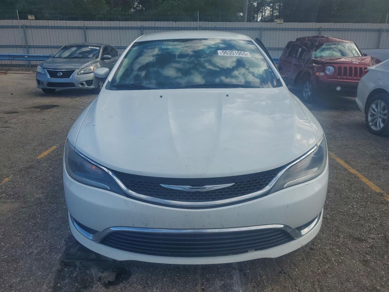 2015 CHRYSLER 200 LIMITED photo 5