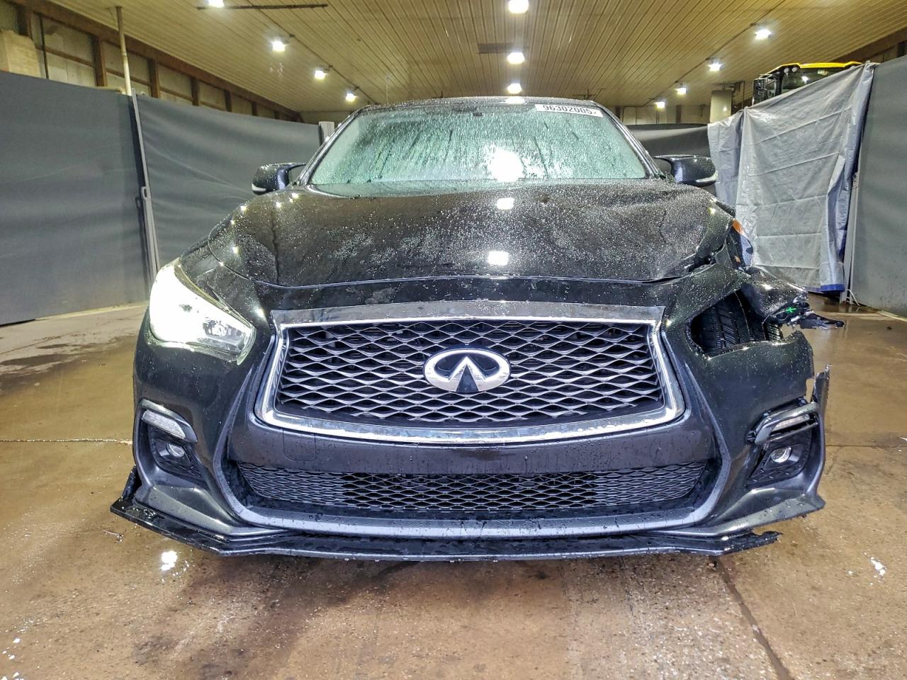 2018 INFINITI Q50 LUXE photo 5