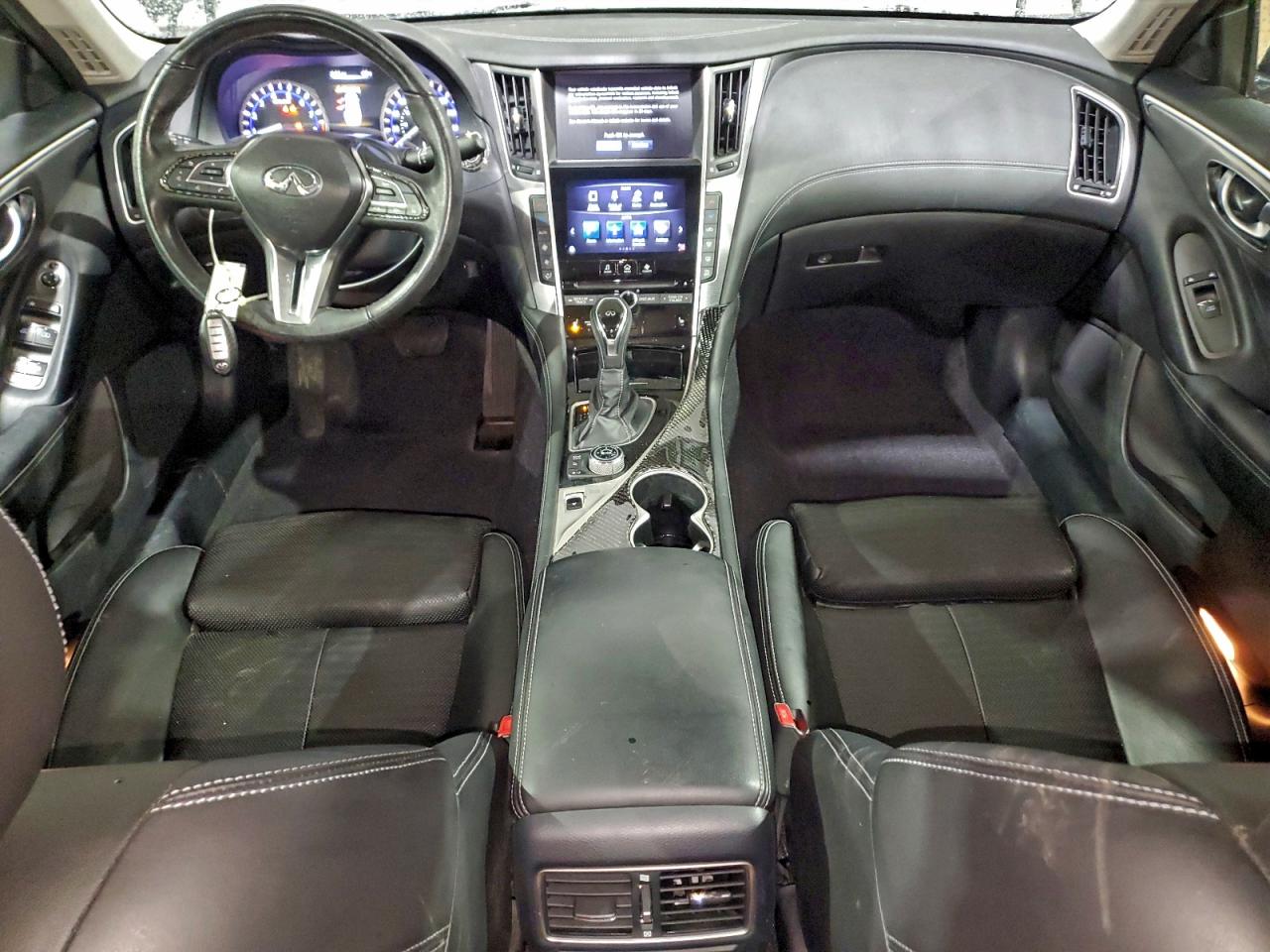 2018 INFINITI Q50 LUXE photo 8