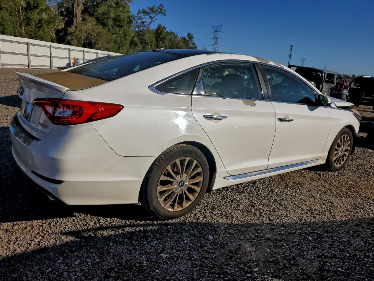 2015 HYUNDAI SONATA SPORT photo 3