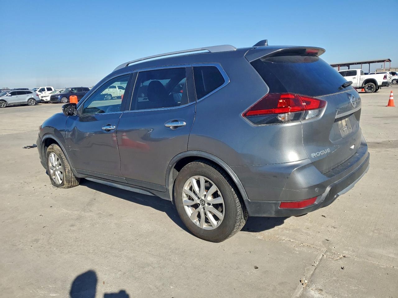 2020 NISSAN ROGUE S photo 4