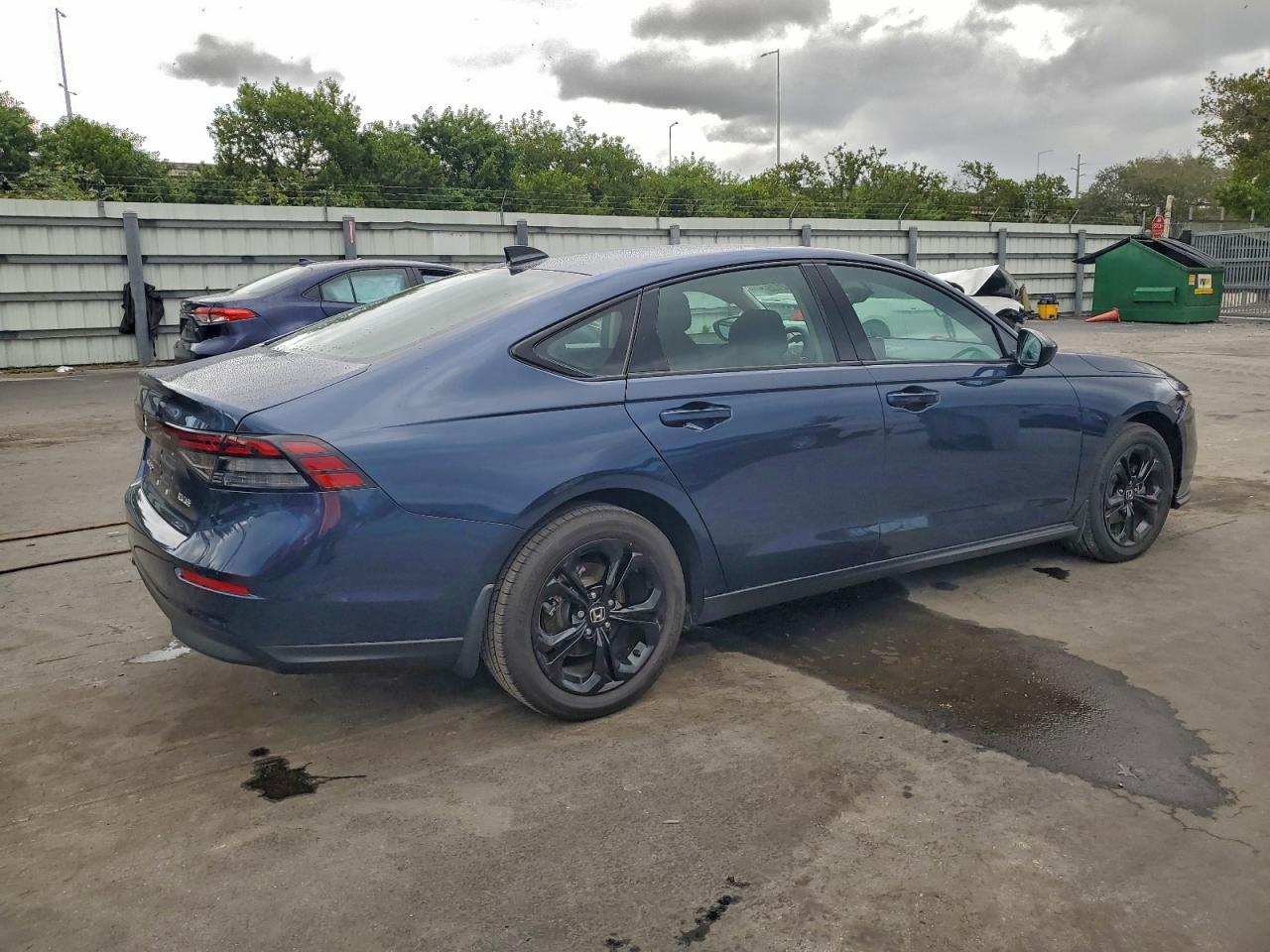 2025 HONDA ACCORD SE photo 3