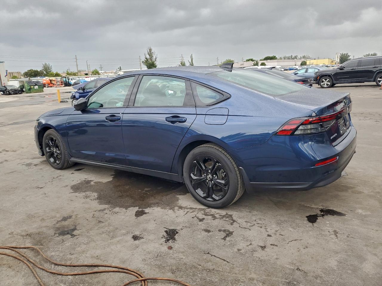 2025 HONDA ACCORD SE photo 2