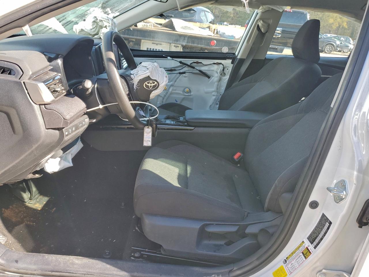 2025 TOYOTA CAMRY XSE photo 7