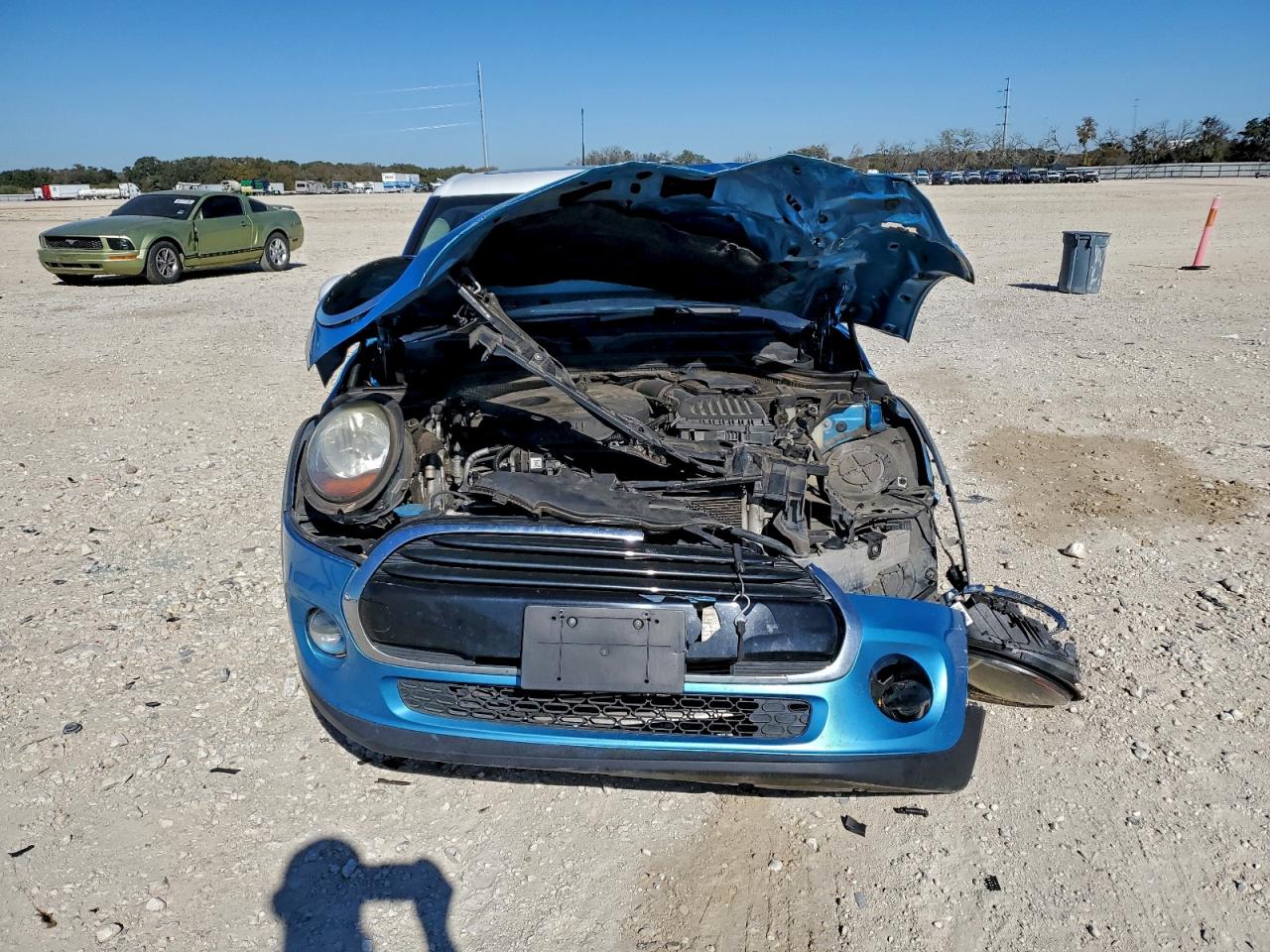 2016 MINI COOPER photo 5