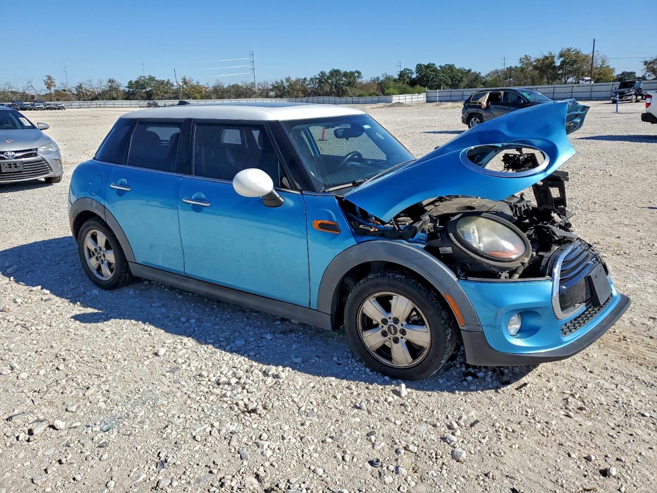 2016 MINI COOPER photo 4