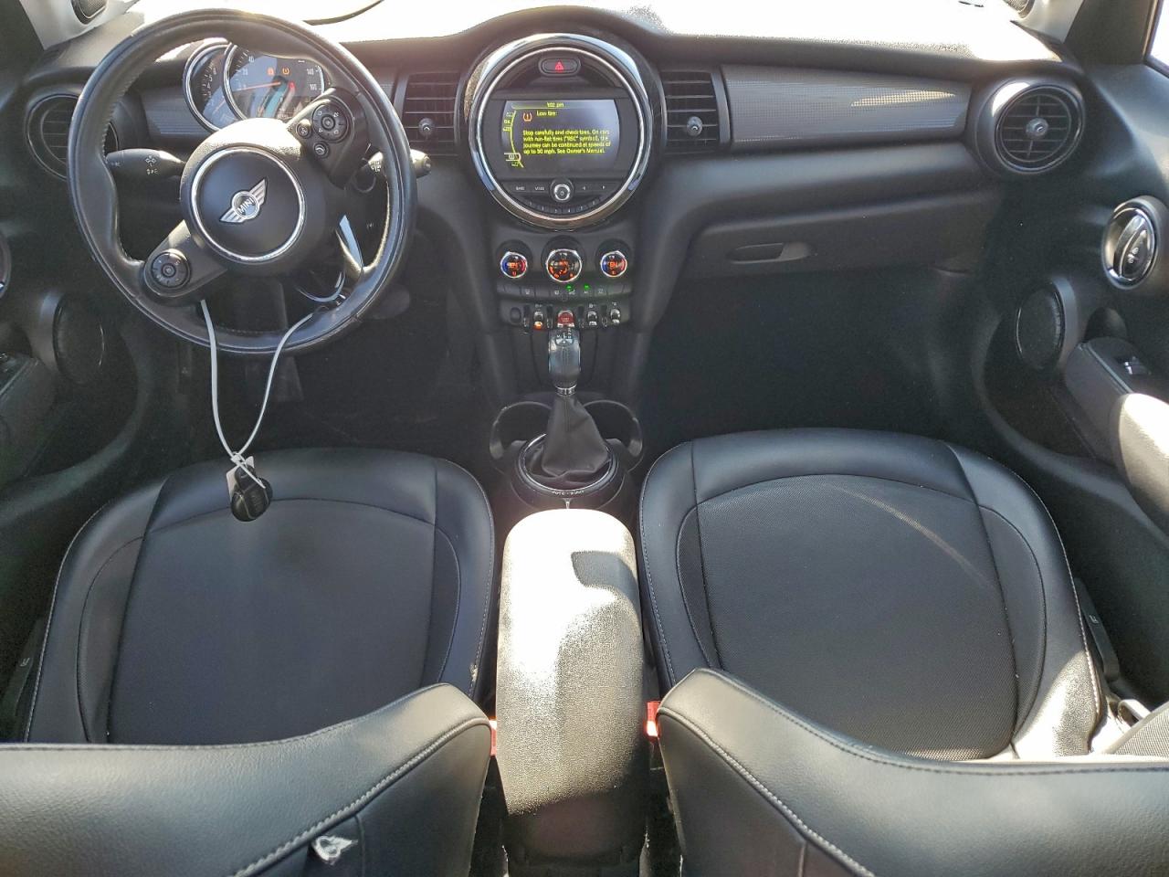 2016 MINI COOPER photo 8