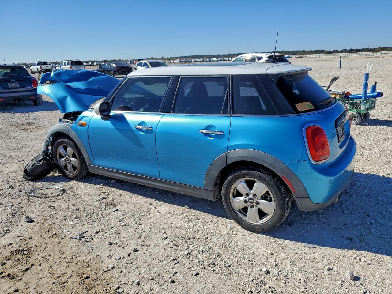 2016 MINI COOPER photo 2