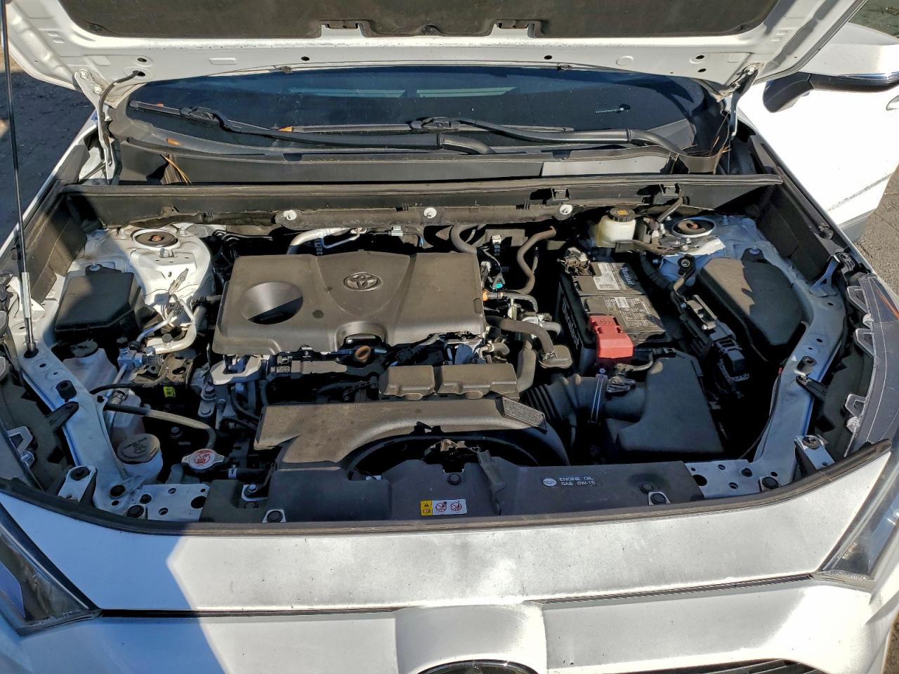 2021 TOYOTA RAV4 XLE photo 12