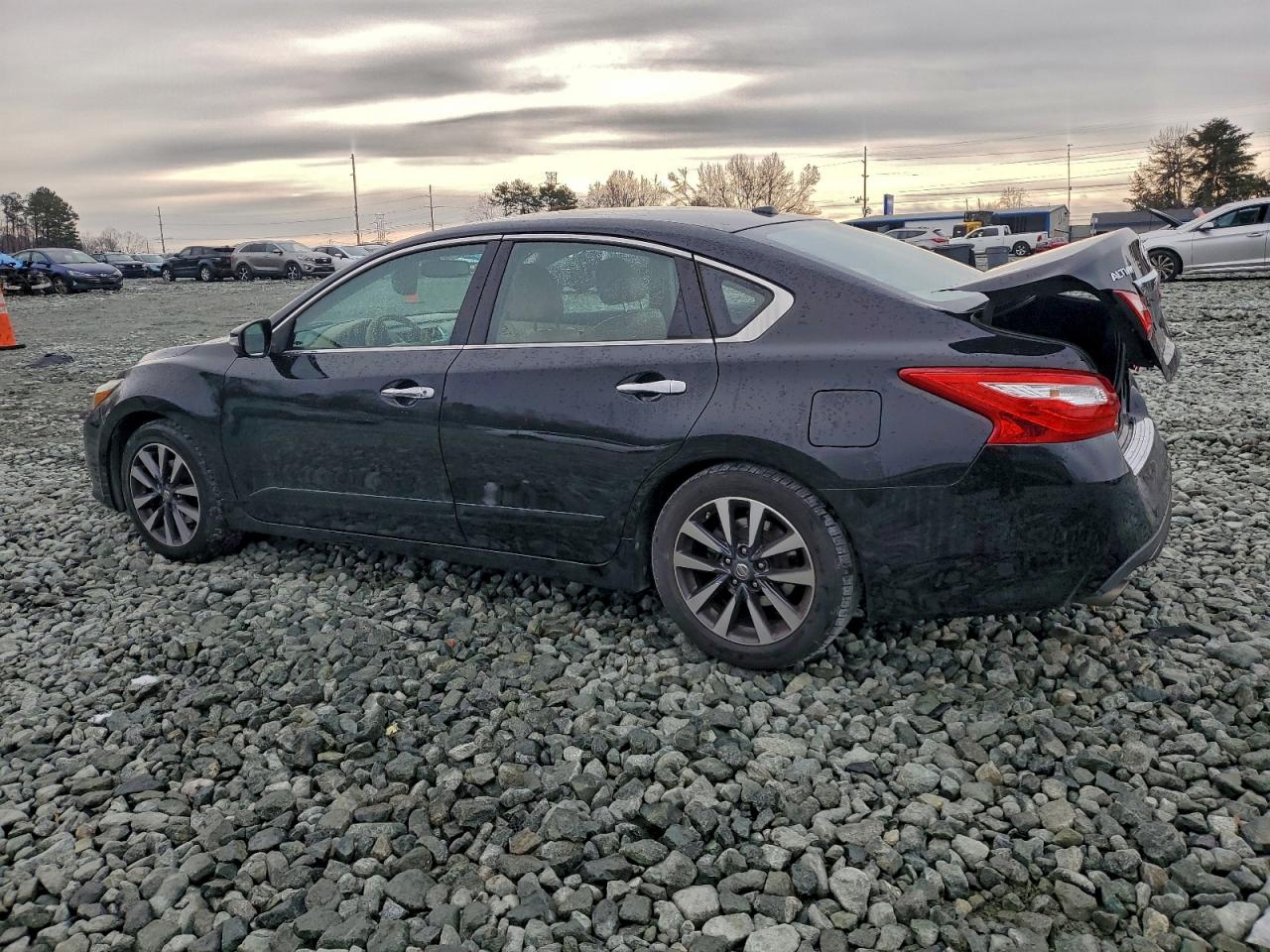 2017 NISSAN ALTIMA 2.5 photo 2