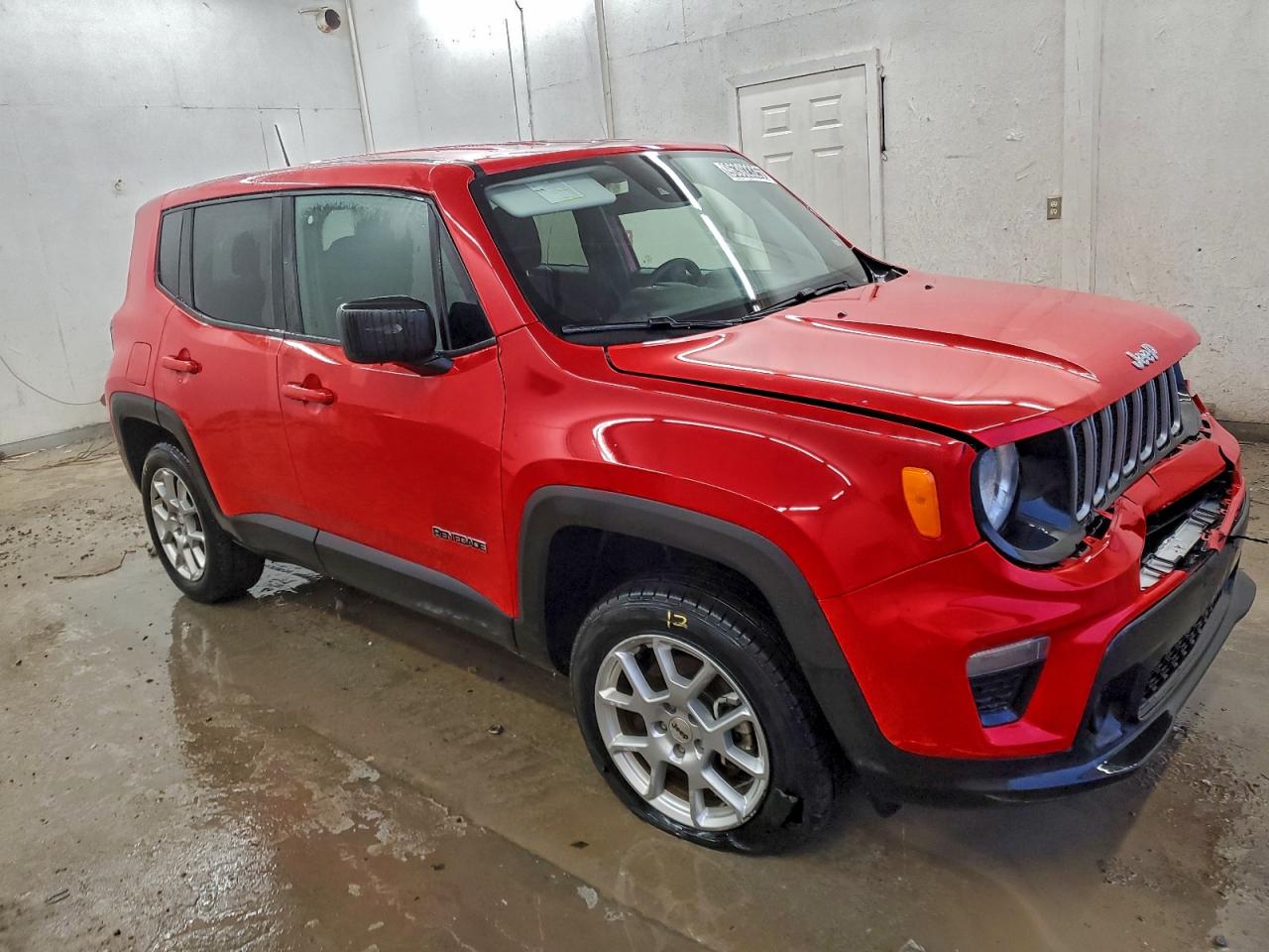 2023 JEEP RENEGADE LATITUDE photo 4