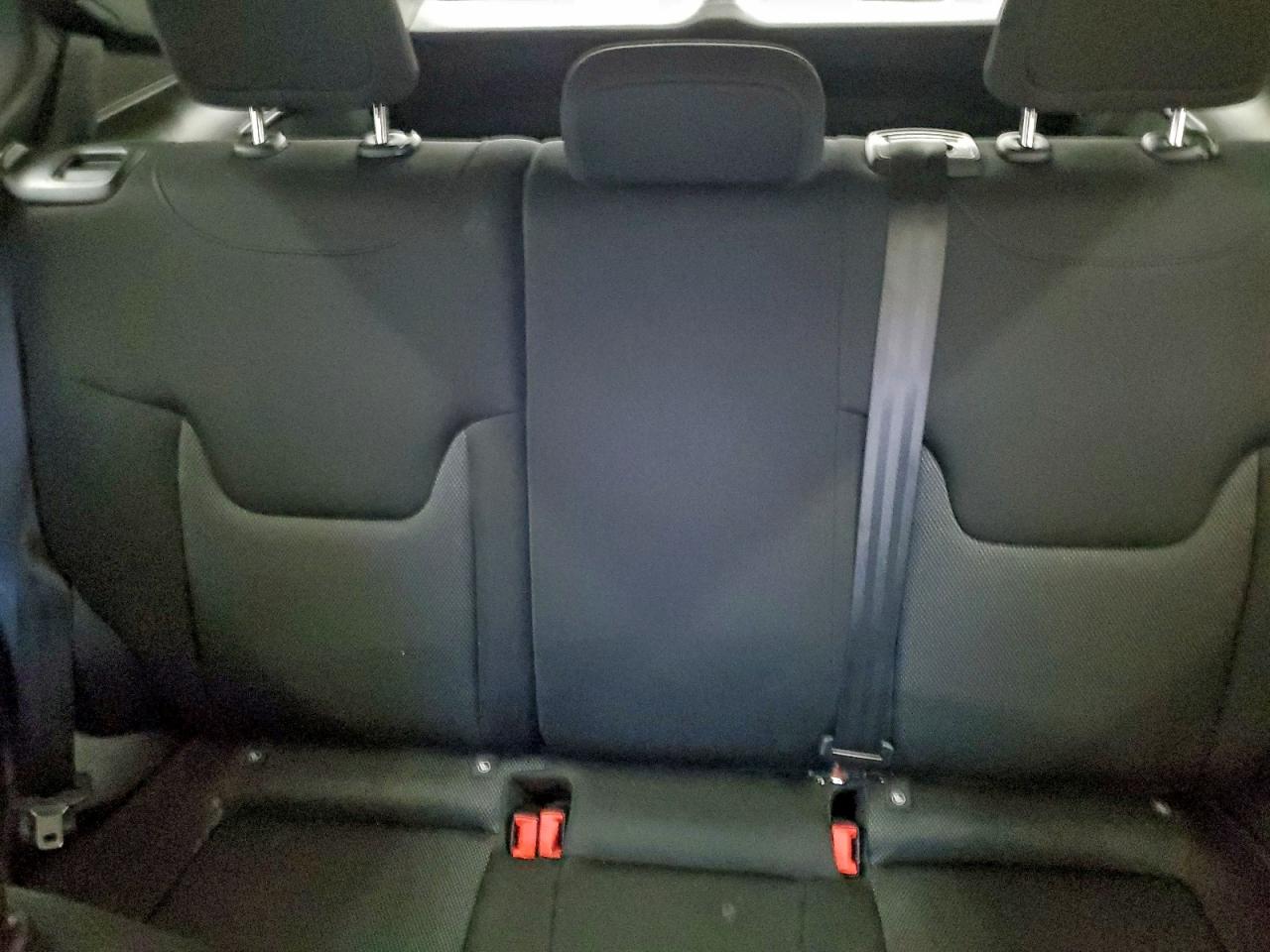 2023 JEEP RENEGADE LATITUDE photo 10
