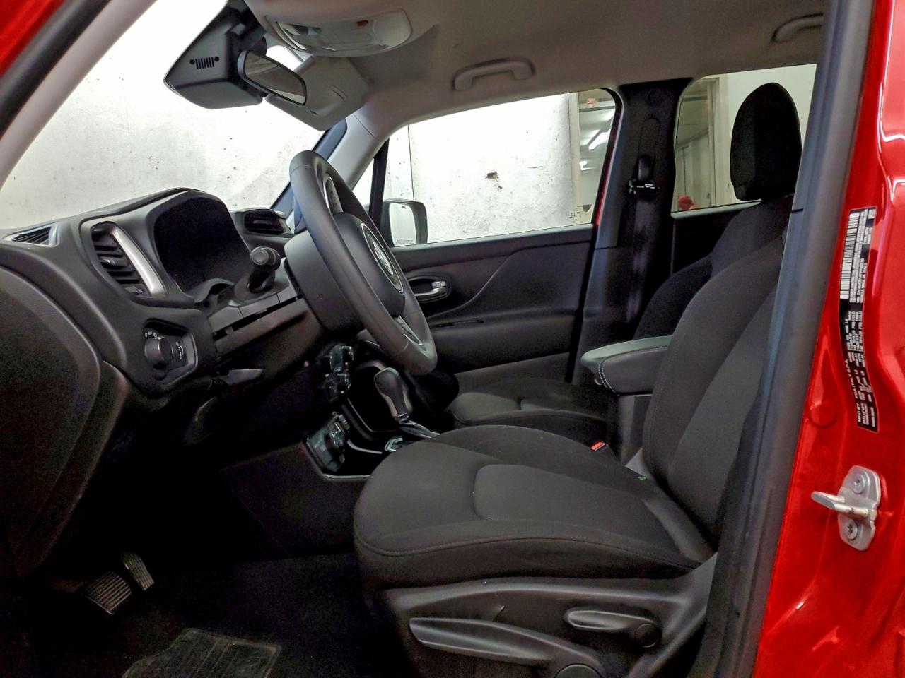 2023 JEEP RENEGADE LATITUDE photo 7