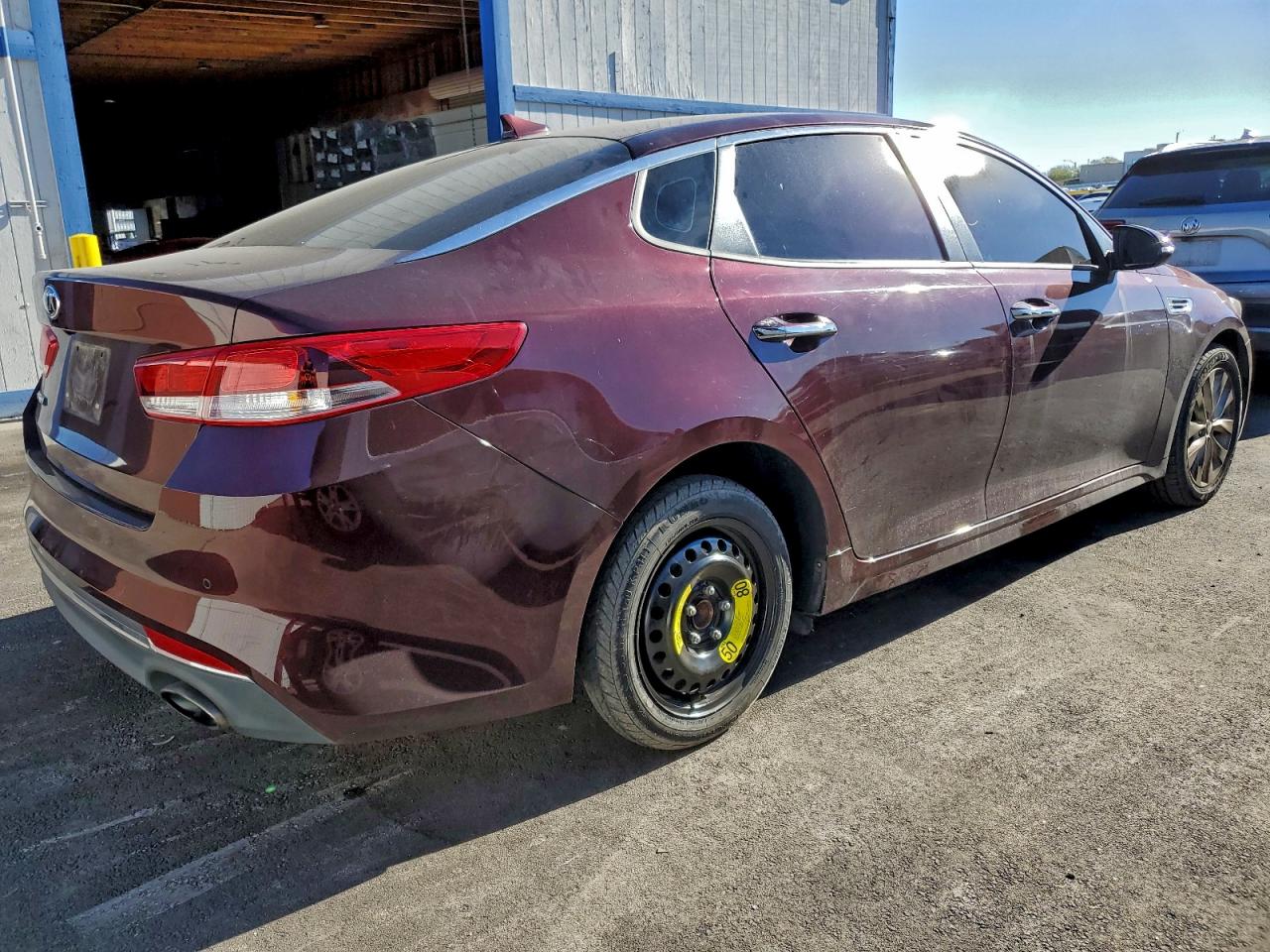 2018 KIA OPTIMA LX photo 3