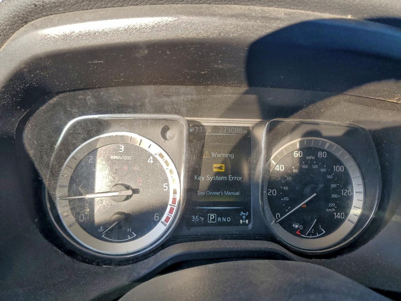 2016 NISSAN TITAN XD SL photo 9