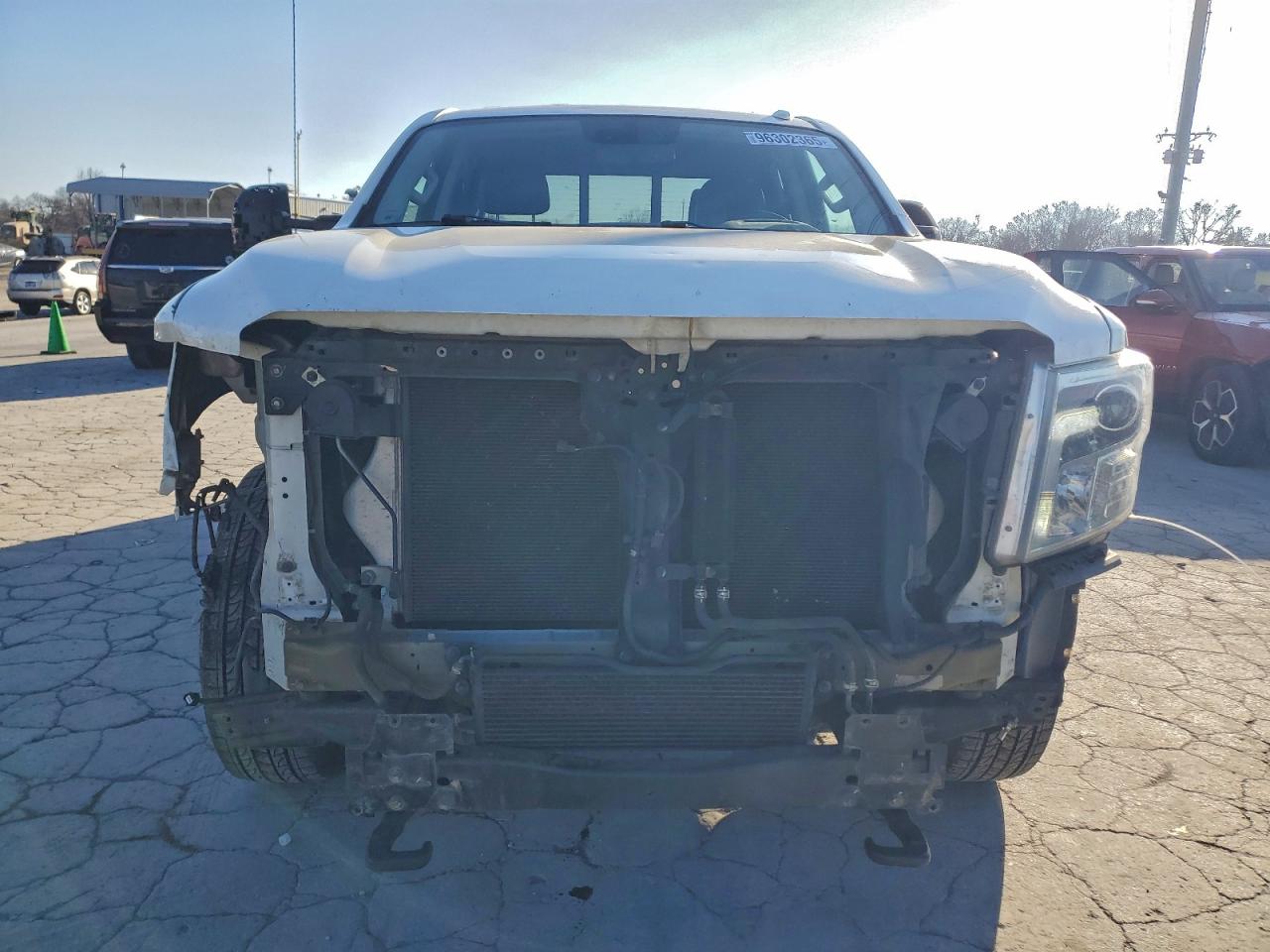 2016 NISSAN TITAN XD SL photo 5