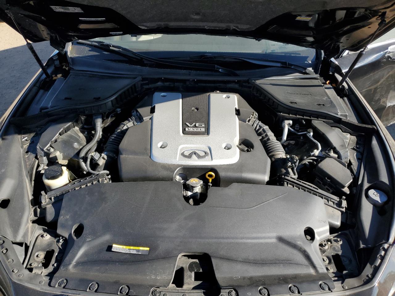 2015 INFINITI Q50 BASE photo 11