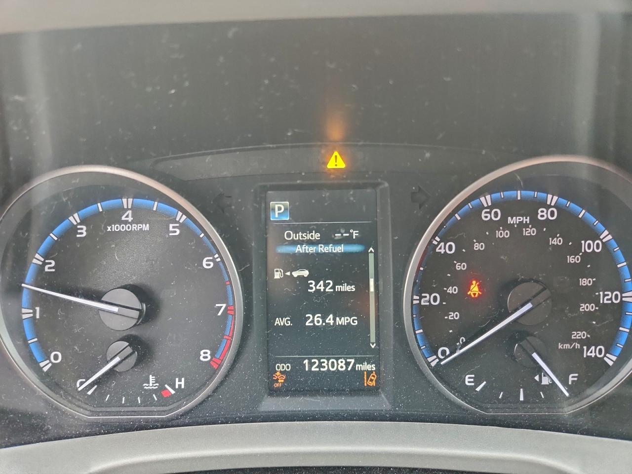 2017 TOYOTA RAV4 LE photo 33