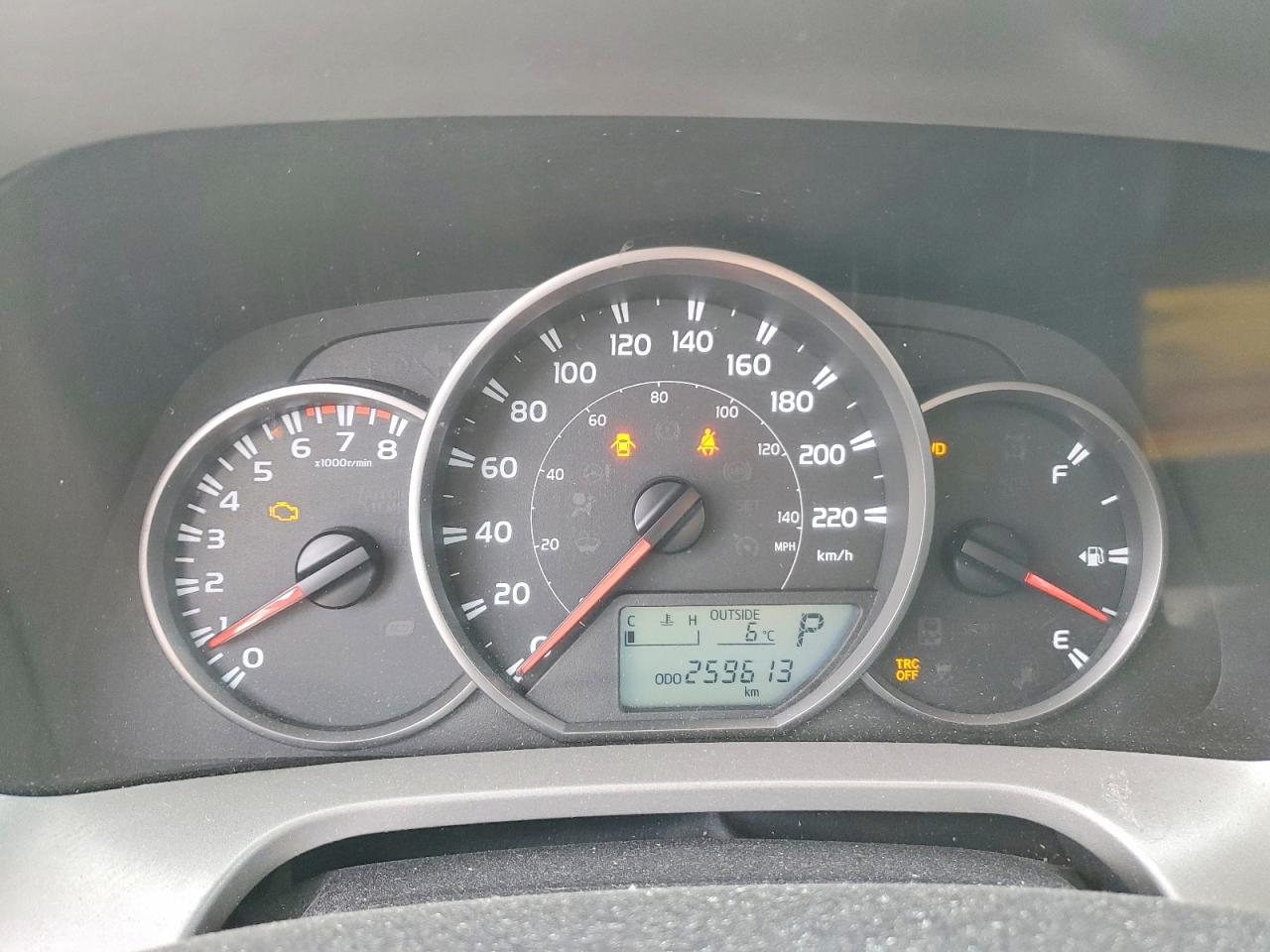 2016 TOYOTA RAV4 LE photo 9