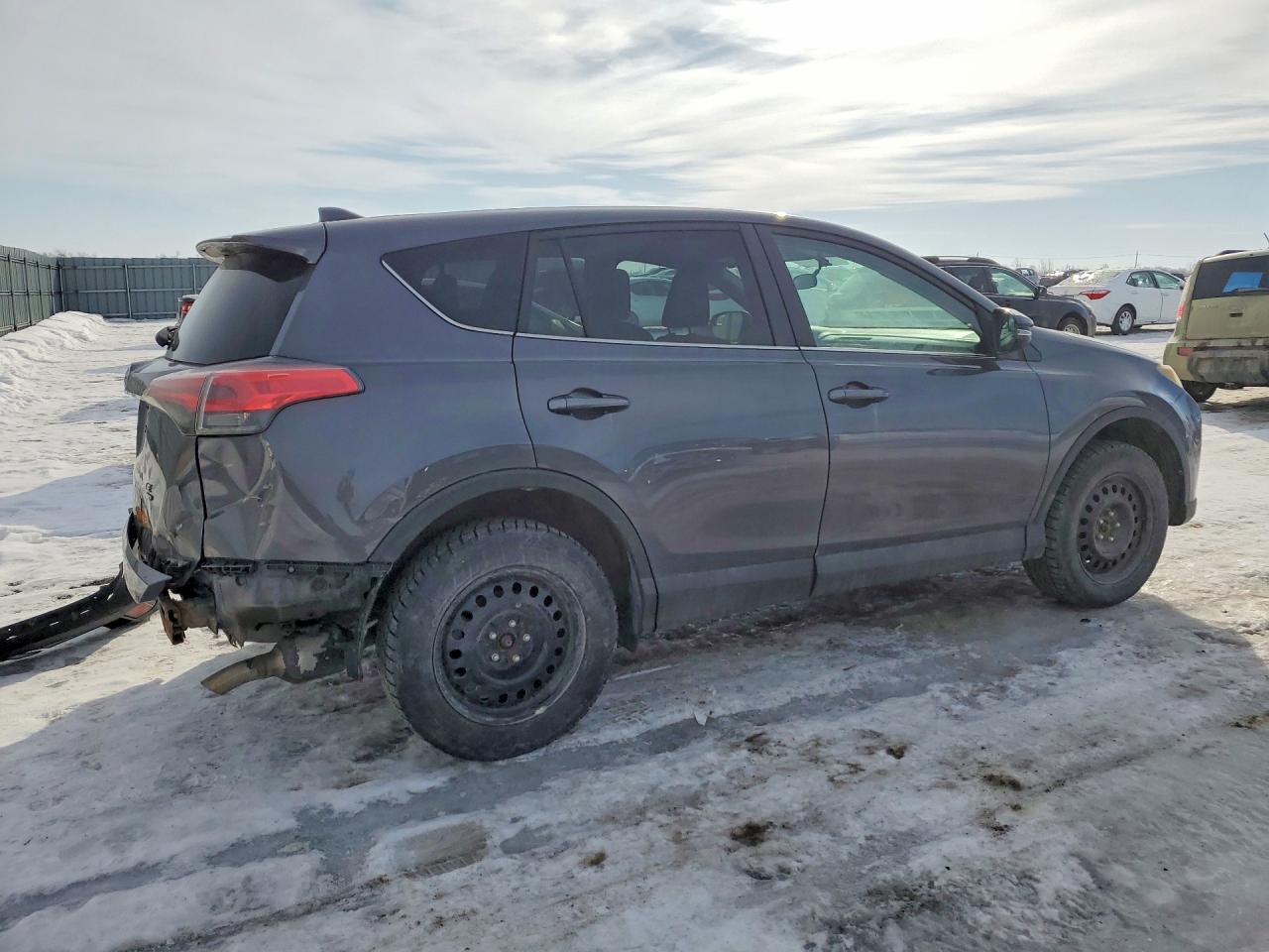 2016 TOYOTA RAV4 LE photo 3