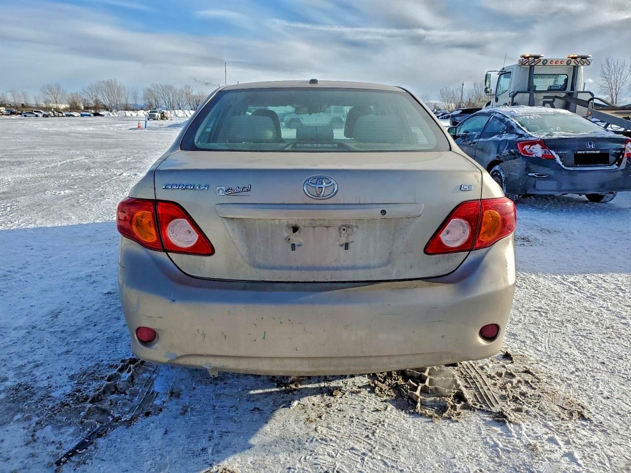 2010 TOYOTA COROLLA BASE photo 6