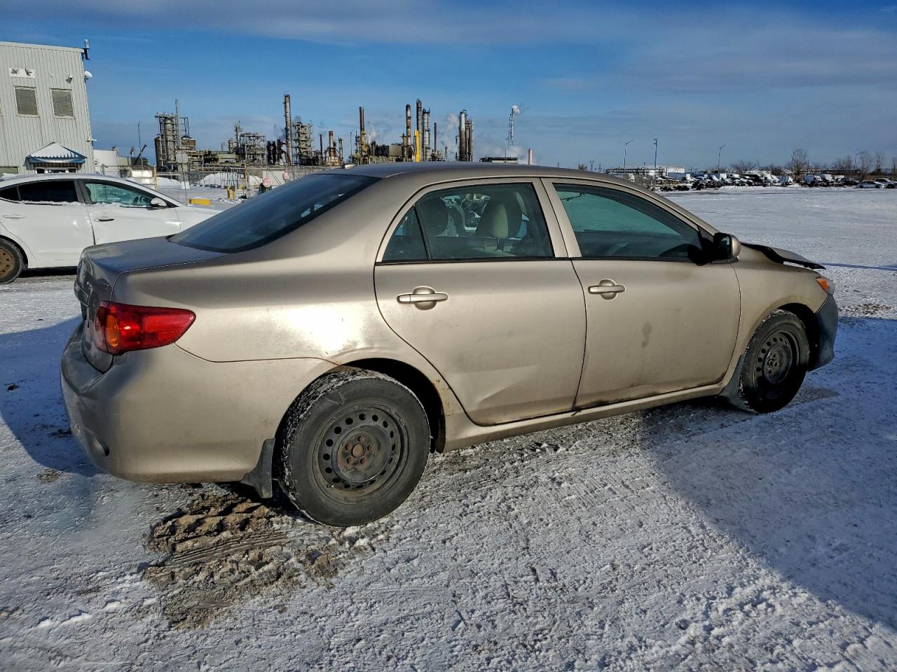 2010 TOYOTA COROLLA BASE photo 3