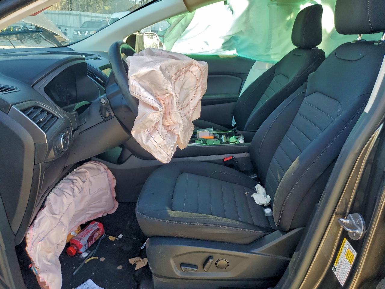 2020 FORD EDGE SE photo 19
