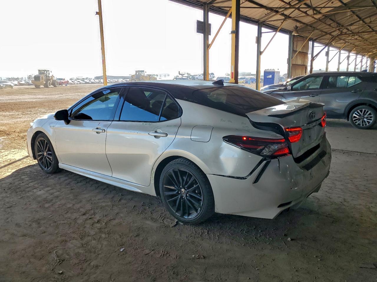2021 TOYOTA CAMRY XSE photo 3