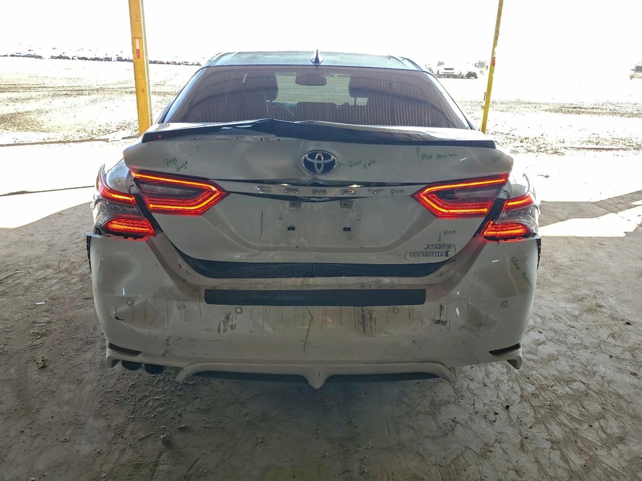2021 TOYOTA CAMRY XSE photo 11